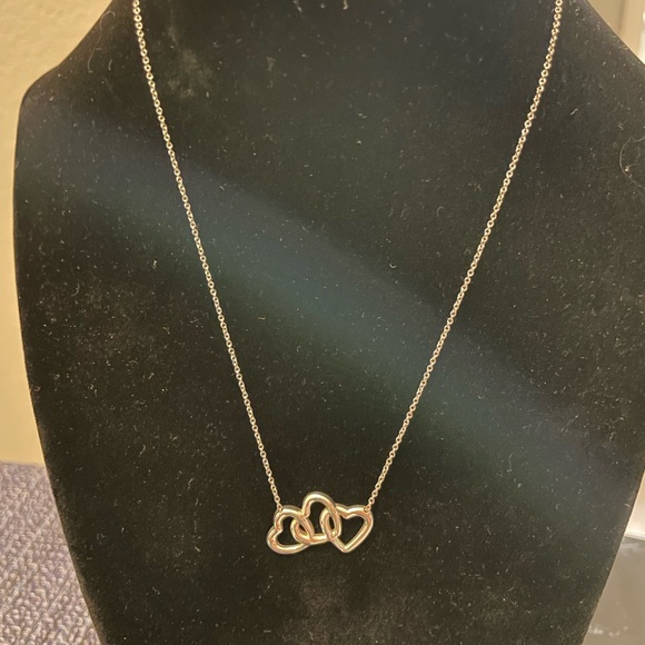 Tiffany & Co triple heart necklace - Picture 7 of 7